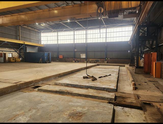 1,250M² FACTORY TO LET IN ROODEKOP